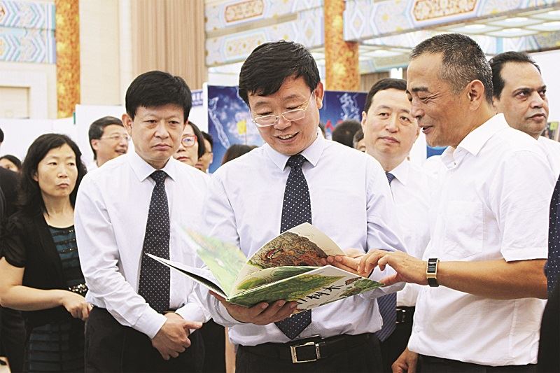 山東出版集團有限公司內容圖片展示